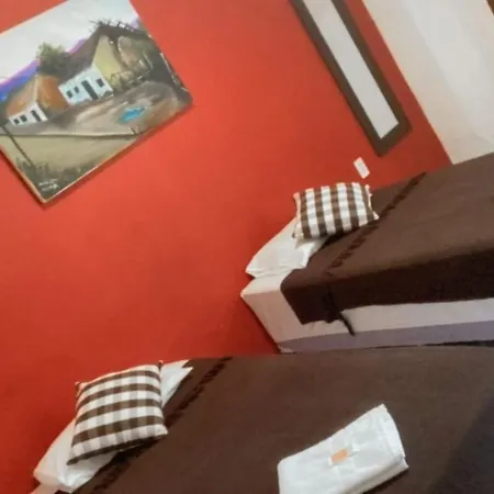 Pepone - Centro Hotel 2*